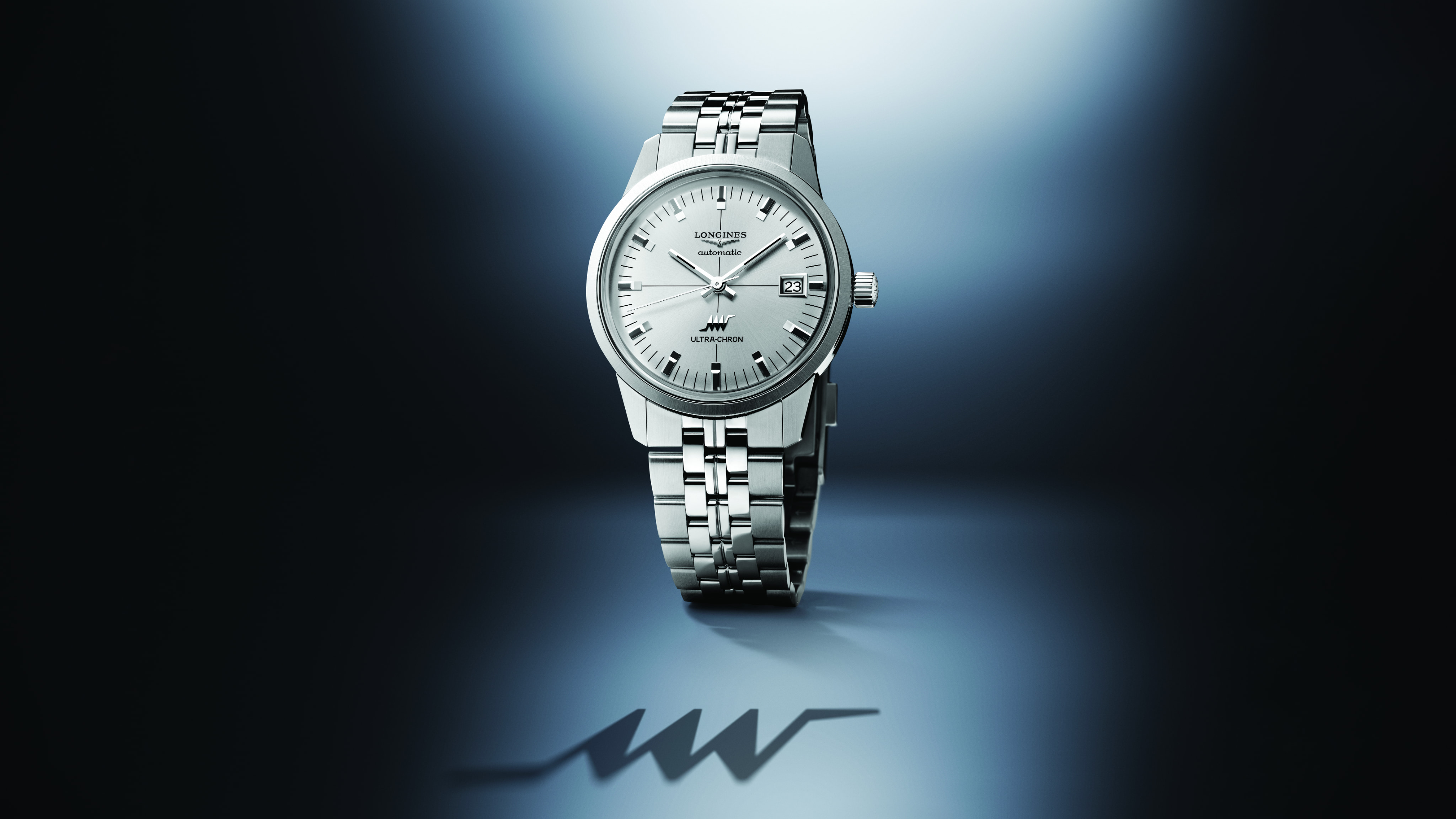 毎時36,000振動・ハイビート ドレスウォッチの傑作が復刻 | ロンジン「ウルトラ-クロン クラシック」登場