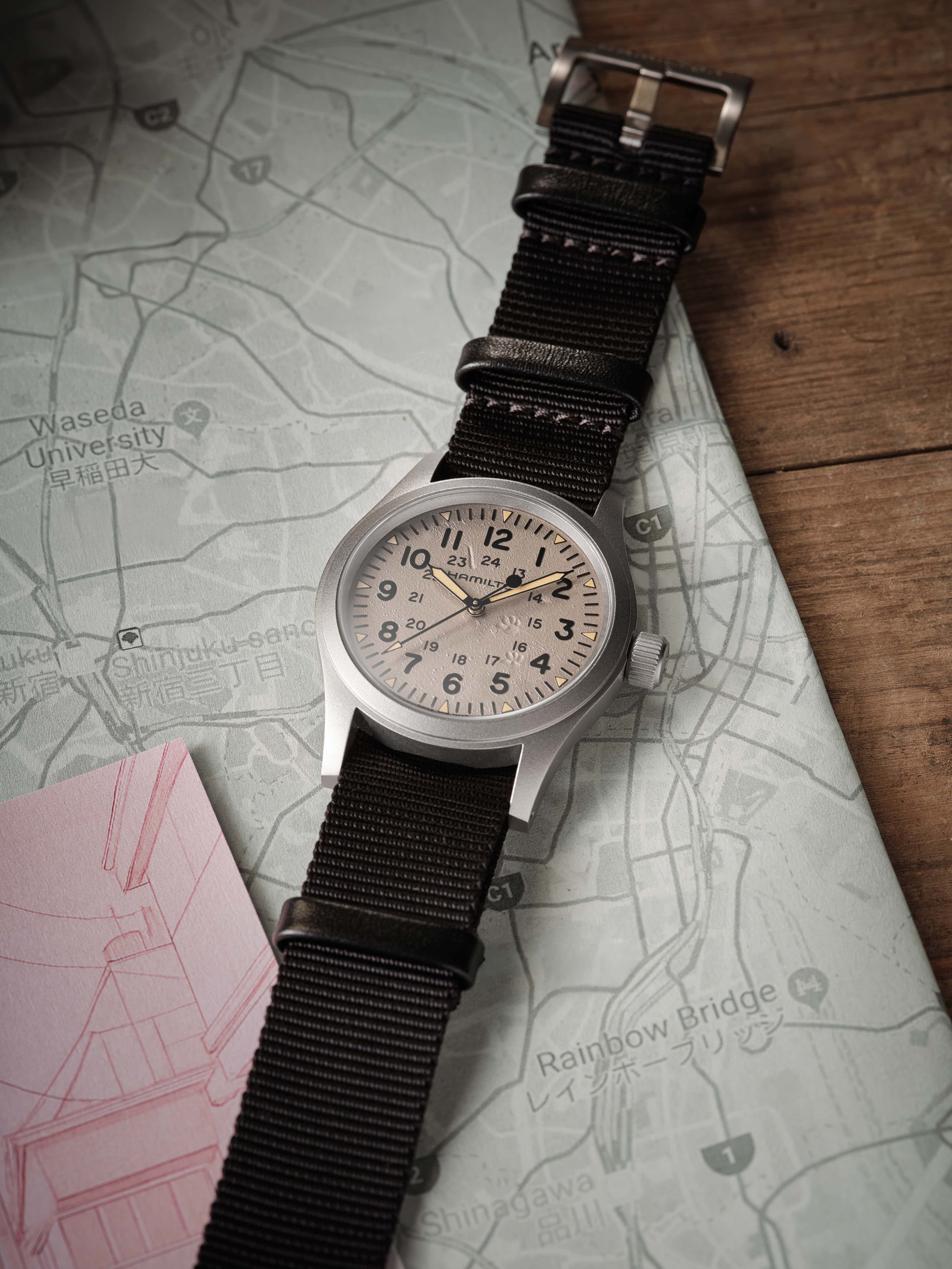 ハミルトンの定番品「カーキ フィールド メカ」に直営旗艦店限定商品が登場